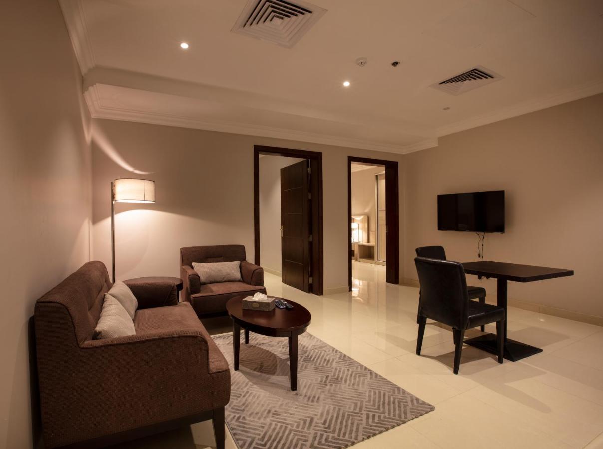 Somedays Hotel Suites Эль-Хуфуф Экстерьер фото