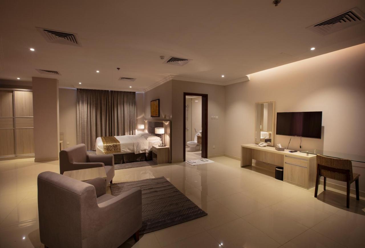 Somedays Hotel Suites Эль-Хуфуф Экстерьер фото